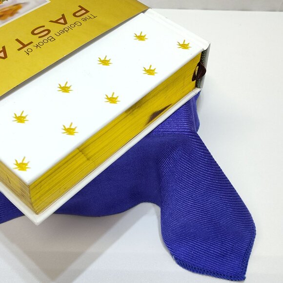 The Golden Book Of Pasta Hardcover Cookbook With Over 250 Recipes By Barrons - Picture 6 of 12